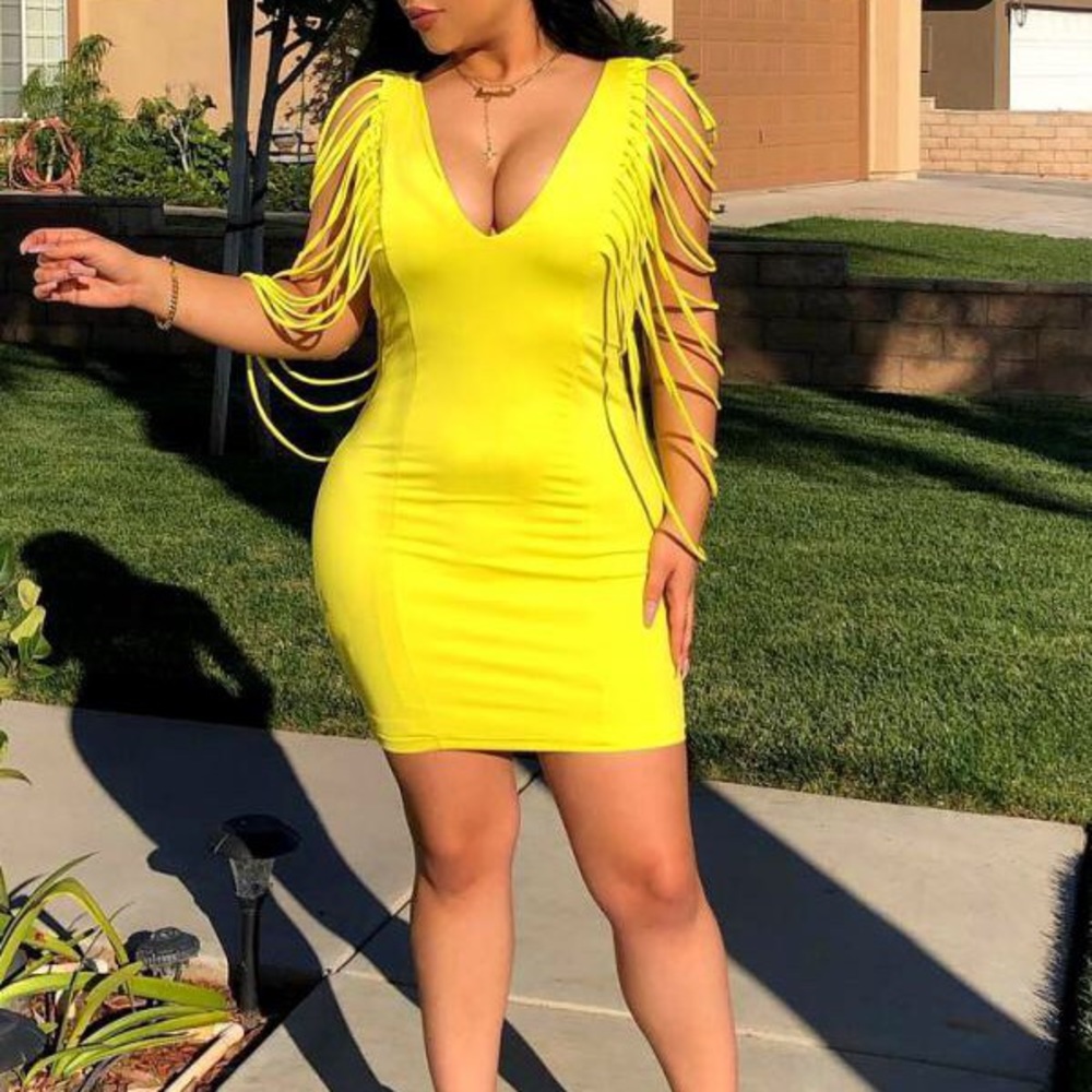 Yellow sexy dresse 💜